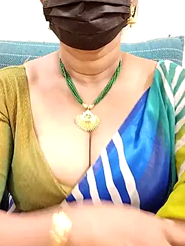 niiveditha online show from 02-17-25, 11:09