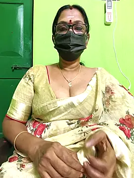 niiveditha online show from 02-25-25, 02:11