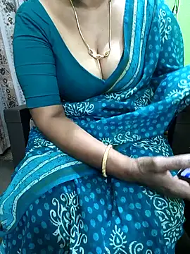 niiveditha online show from 09-19-25, 02:24