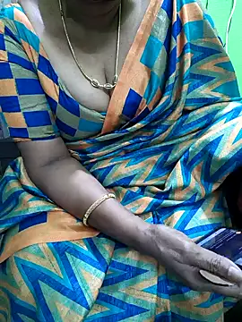 niiveditha online show from 09-20-25, 03:57