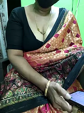 niiveditha online show from 10-13-25, 03:06