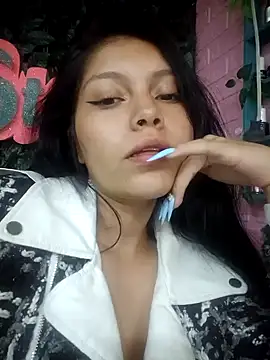 Snapshot of AmbarBaker_ chatting on 02-12-25, 10:04 AmbarBaker online show from 02-12-25, 10:04