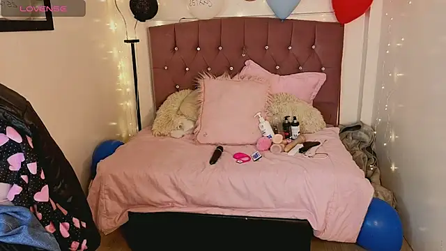 lizha milf online show from 04-01-26, 06:49