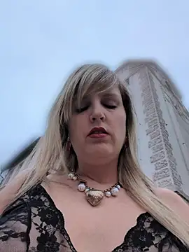 Sexybiene969 online show from 03-25-26, 05:19