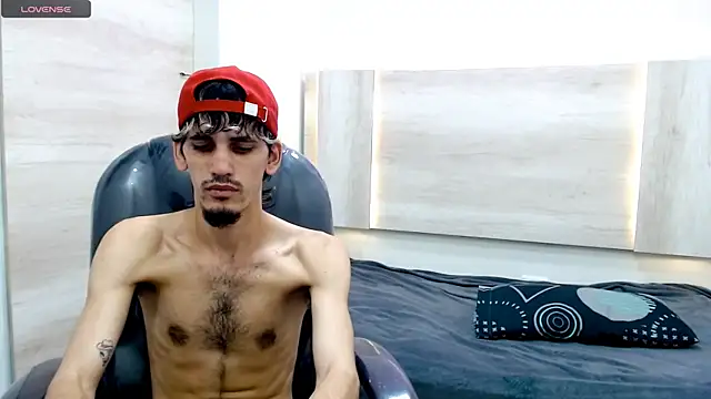 Dirty Kingg online show from 02-15-25, 01:31