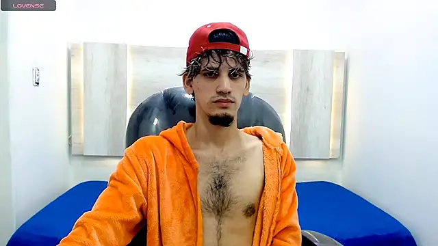 Dirty Kingg online show from 02-25-25, 08:41