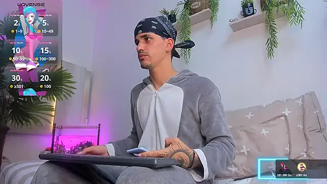 Dirty Kingg online show from 10-18-25, 08:42