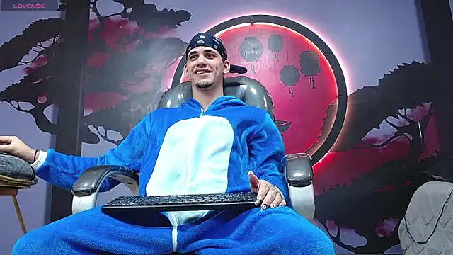 Dirty Kingg online show from 10-30-25, 07:47