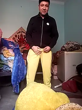 innocentboy1987 online show from 11-20-25, 06:13