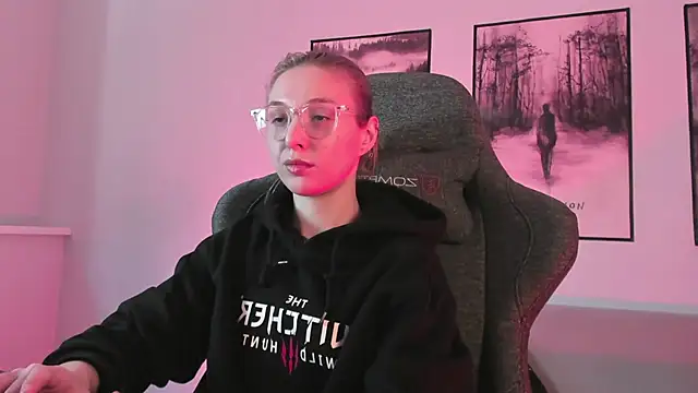 PhilippaAdamas online show from 03-01-25, 08:45