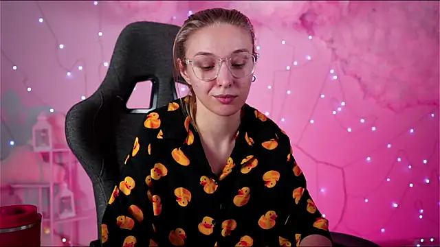 PhilippaAdamas online show from 03-08-25, 08:55