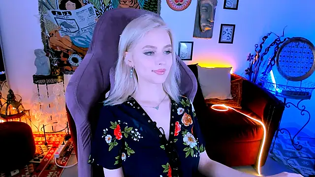 LeonaStane online show from 02-09-25, 11:15