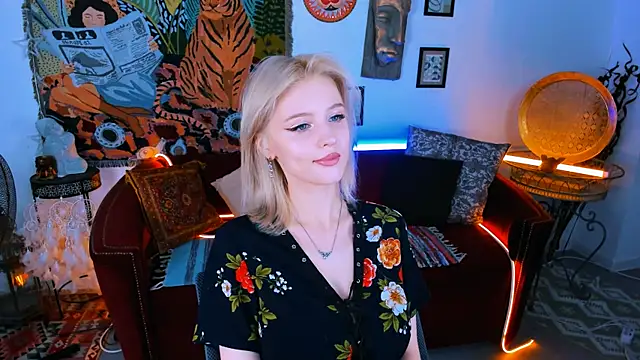 LeonaStane online show from 09-13-25, 05:13