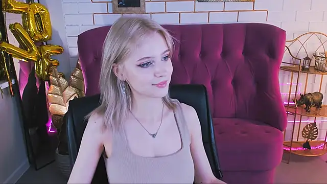 LeonaStane online show from 10-10-25, 05:12