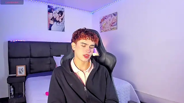 Aiiden 15 online show from 11-13-25, 12:37