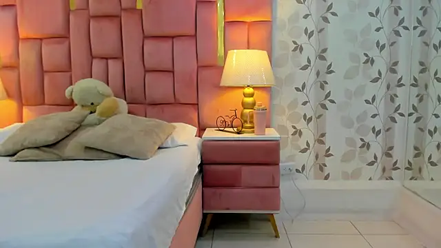 ArianaFranco online show from 04-07-26, 01:11