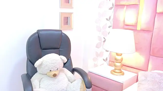 ArianaFranco online show from 05-20-26, 01:50