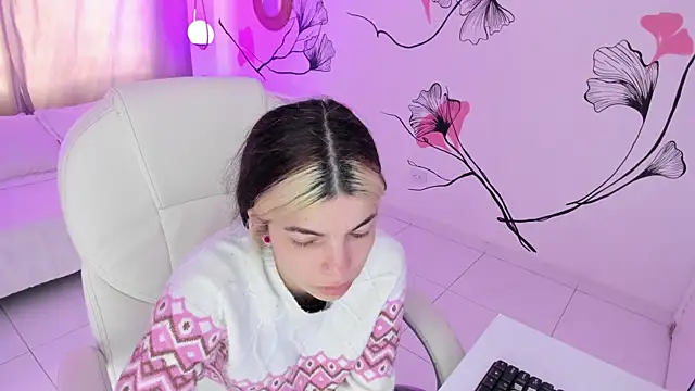 Isabela Fiorelli online show from 10-11-25, 01:20