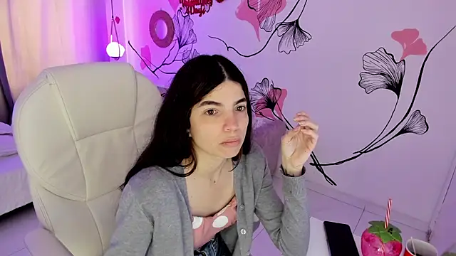 Isabela Fiorelli online show from 02-17-26, 01:07