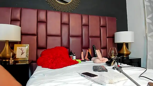 AgathaBladee online show from 02-25-25, 08:09