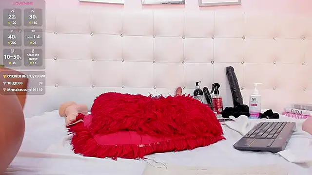 AgathaBladee online show from 03-20-25, 05:47