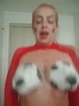 SophieWinsloow online show from 06-27-26, 03:39