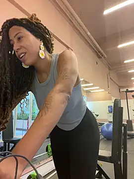 dianagolley420 online show from 02-13-25, 02:42