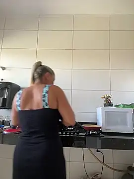 Snapshot of Gabyseex chatting on 03-15-26, 03:40 Gabyseex online show from 03-15-26, 03:40