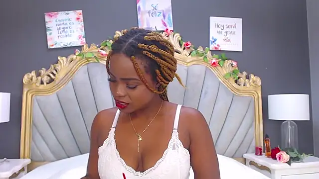 LindaBird online show from 03-20-25, 01:35