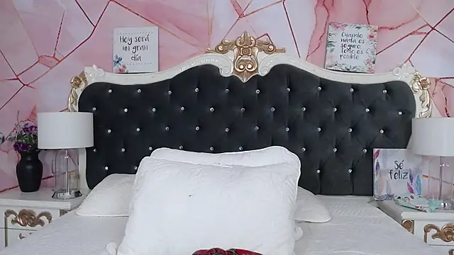 LindaBird online show from 11-11-25, 08:20