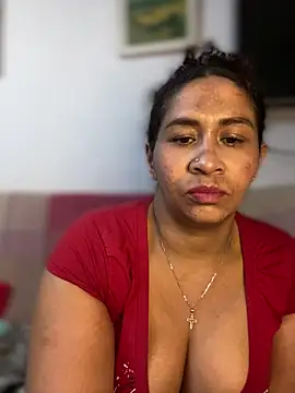 Snapshot of Carola-Ross chatting on 05-13-26, 03:09 Carola-Ross online show from 05-13-26, 03:09