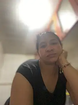 Snapshot of Carola-Ross chatting on 05-24-26, 01:38 Carola-Ross online show from 05-24-26, 01:38