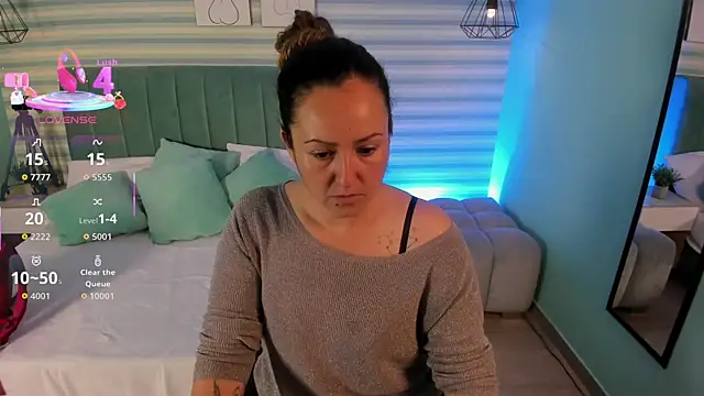 abby apple online show from 11-15-25, 01:07