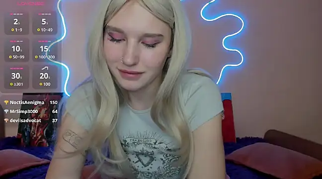 EvelinaLuu online show from 03-12-25, 04:08