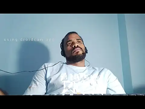 Snapshot of YOX22 chatting on 03-02-25, 05:33 YOX22 online show from 03-02-25, 05:33