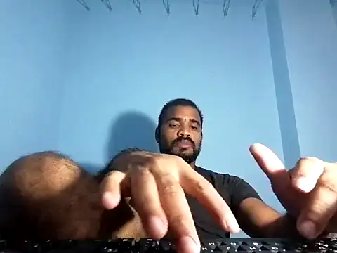 Snapshot of YOX22 chatting on 03-03-25, 05:20 YOX22 online show from 03-03-25, 05:20