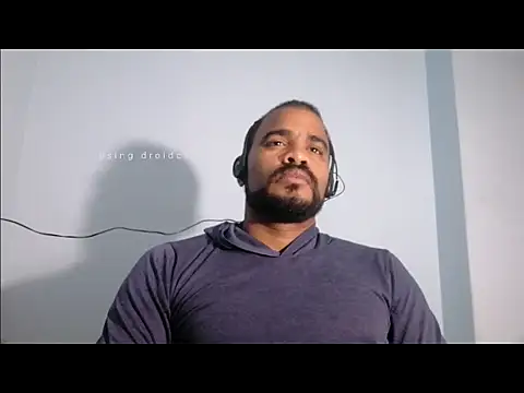 Snapshot of YOX22 chatting on 03-22-25, 05:17 YOX22 online show from 03-22-25, 05:17