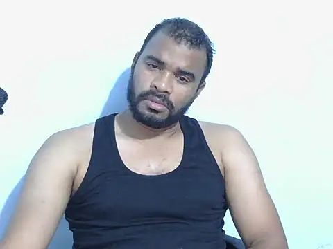 Snapshot of YOX22 chatting on 10-10-25, 04:55 YOX22 online show from 10-10-25, 04:55