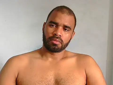 Snapshot of YOX22 chatting on 06-04-26, 01:39 YOX22 online show from 06-04-26, 01:39