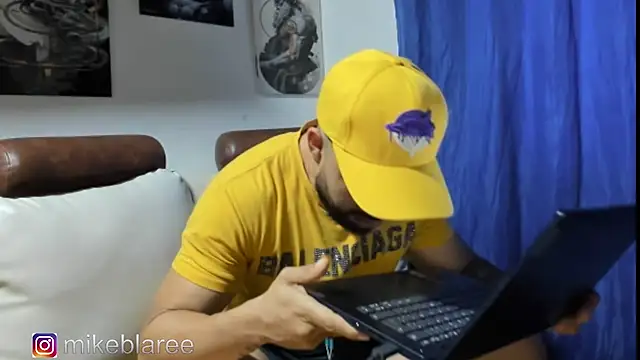 mikeblaree online show from 11-27-25, 03:25