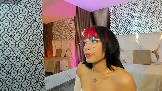 Issa tay1 online show from 03-17-26, 03:22