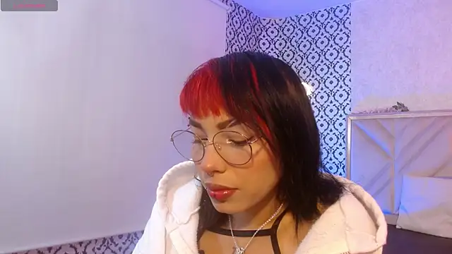 Snapshot of Issa_tay1 chatting on 05-29-26, 03:15 Issa tay1 online show from 05-29-26, 03:15