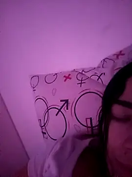 Snapshot of kimbadazz chatting on 02-17-25, 08:58 kimbadazz online show from 02-17-25, 08:58