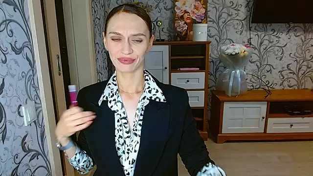 Lady Sunshine  online show from 10-06-25, 05:38