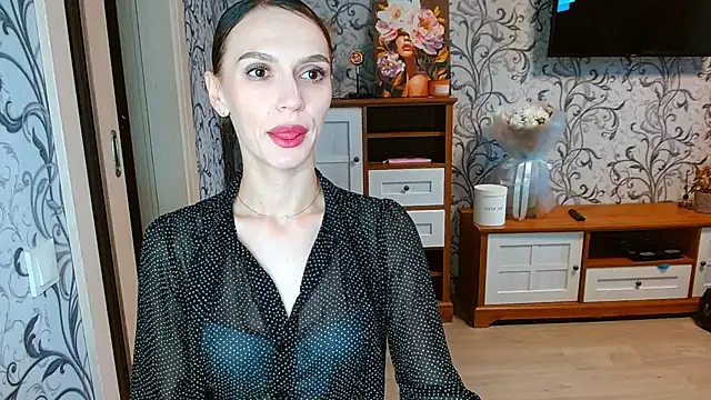 Lady Sunshine  online show from 10-18-25, 06:16