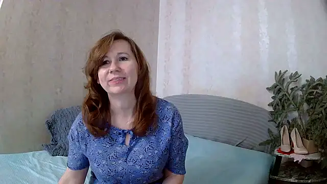 Snapshot of Starsan chatting on 02-11-25, 10:15 Starsan online show from 02-11-25, 10:15