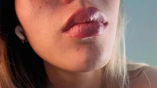 Carolblonde online show from 03-05-26, 11:12