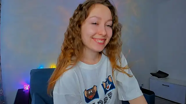 Snapshot of marilinaal chatting on 02-12-25, 04:12 marilinaal online show from 02-12-25, 04:12