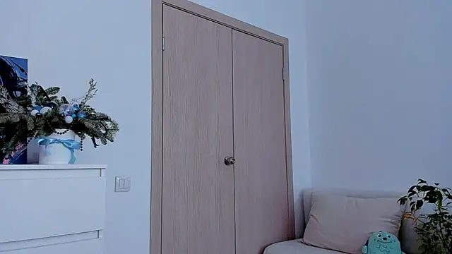 Snapshot of marilinaal chatting on 03-10-25, 10:15 marilinaal online show from 03-10-25, 10:15