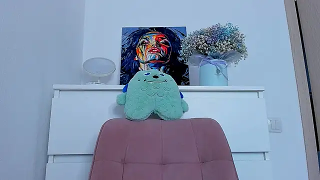 Snapshot of marilinaal chatting on 03-14-25, 10:07 marilinaal online show from 03-14-25, 10:07